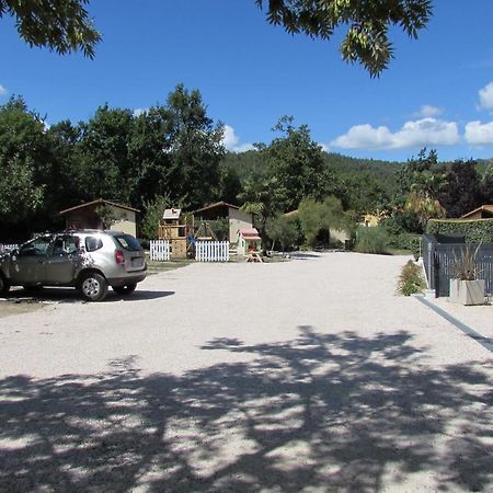 Les chalets du Verger des Ascarines Corneilla-de-Conflent Exterior foto