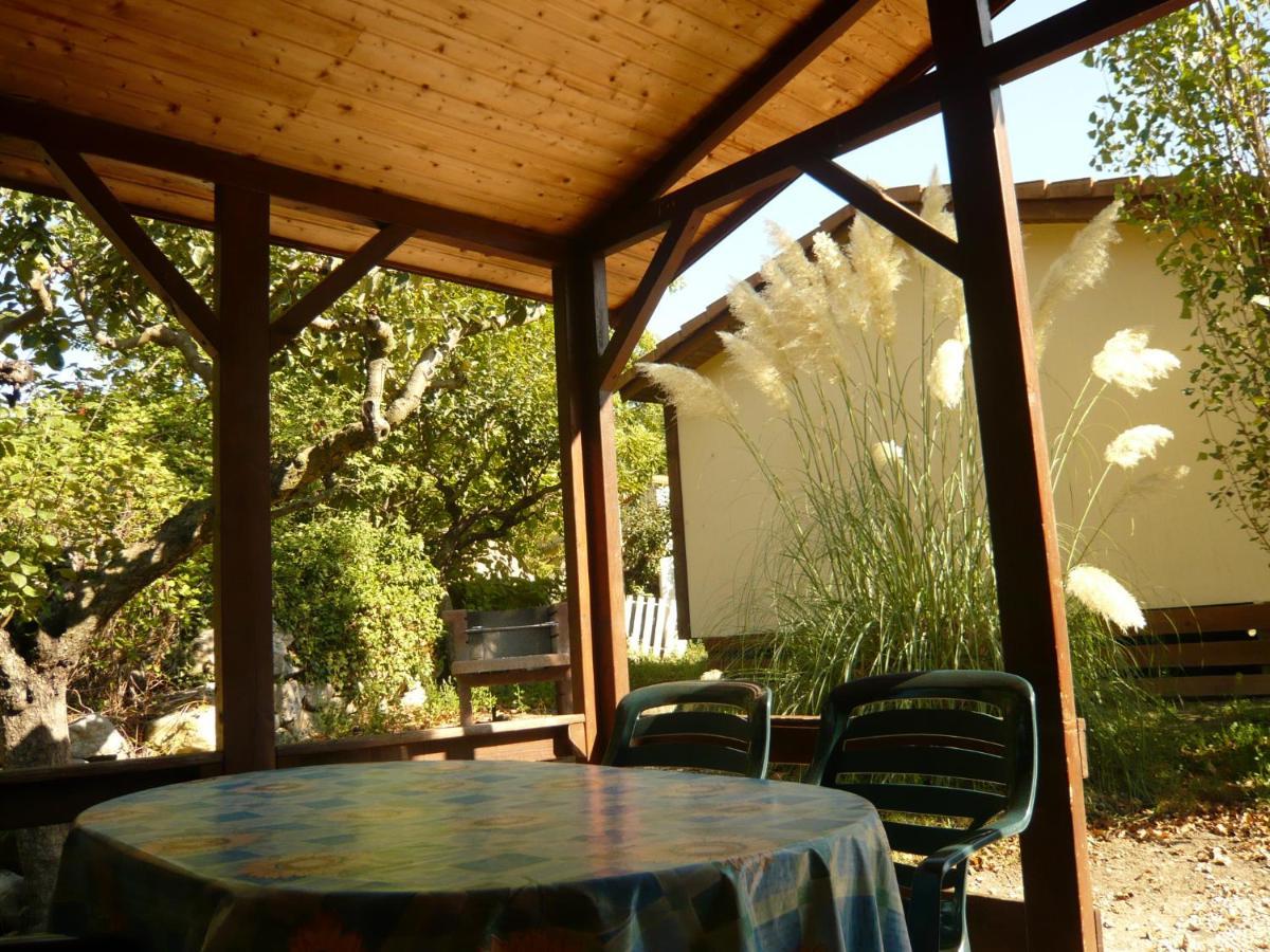 Les chalets du Verger des Ascarines Corneilla-de-Conflent Exterior foto